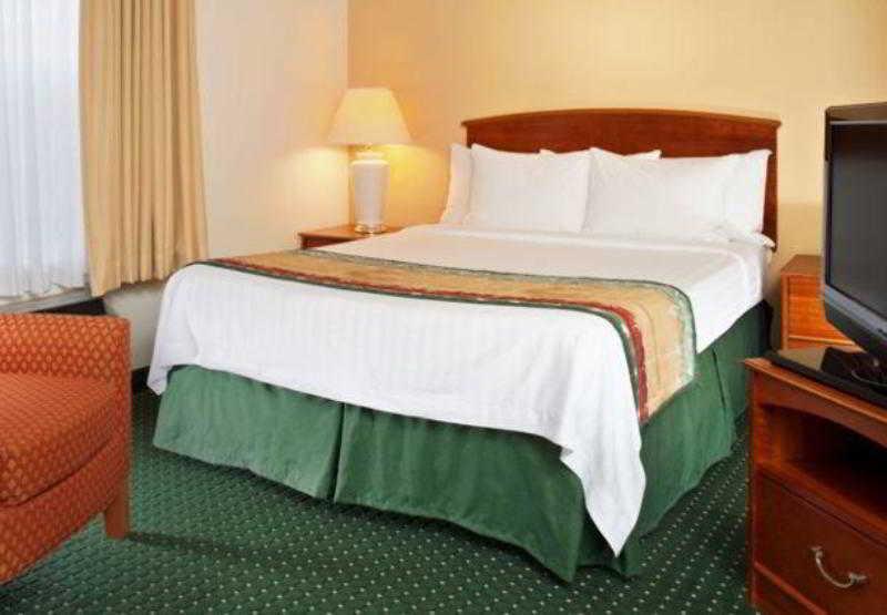 Sonesta Simply Suites Detroit Novi Pokoj fotografie